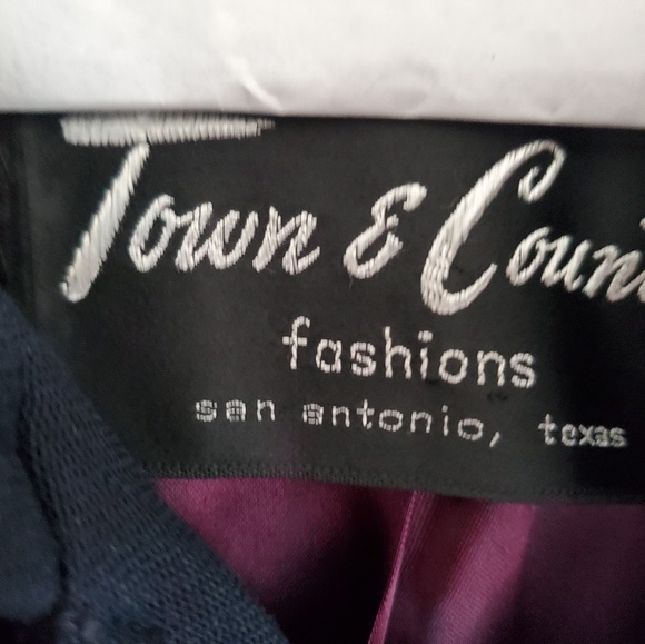 Town & Country Navy Coat women's - Picture 4 of 5